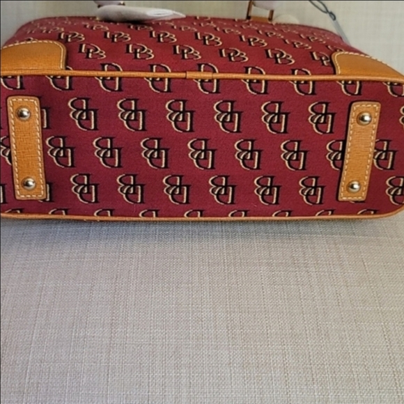 DOONEY & BOURKE Richmond Monogrammed Shopper - Picture 10 of 10